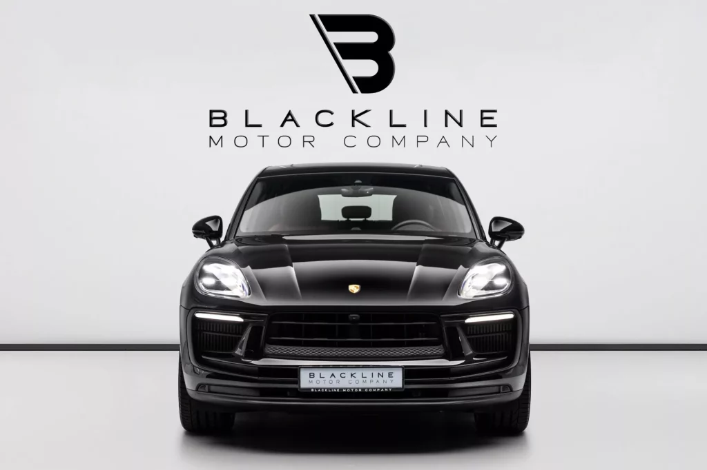 2024 Porsche Macan S — photo 2