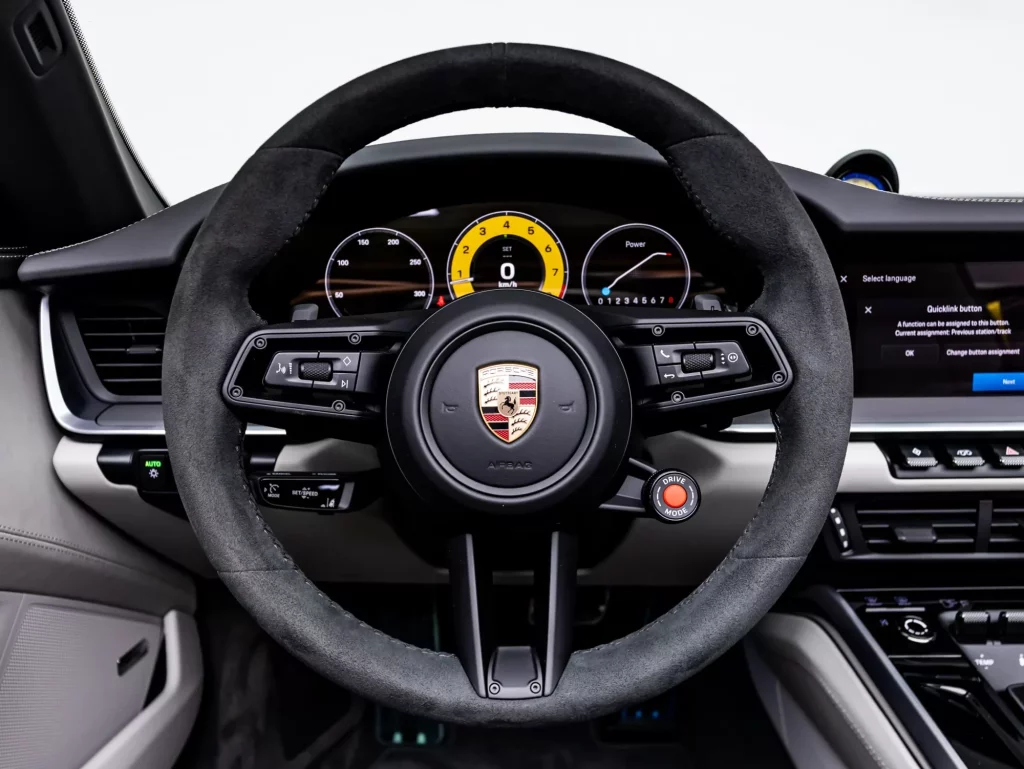 2026 Porsche 911 GTS Cabriolet — photo 14