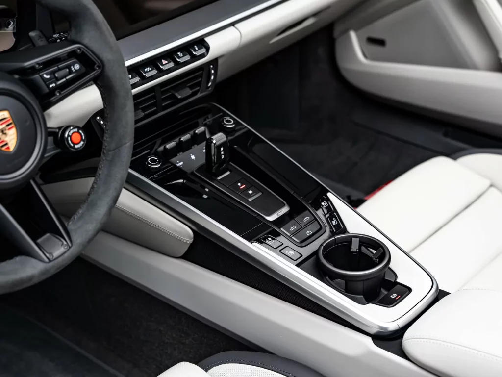 2026 Porsche 911 GTS Cabriolet — photo 17