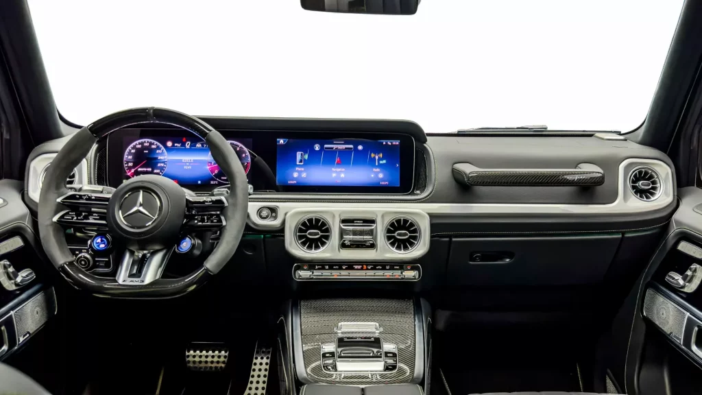 2025 Mercedes-AMG G63 — photo 17