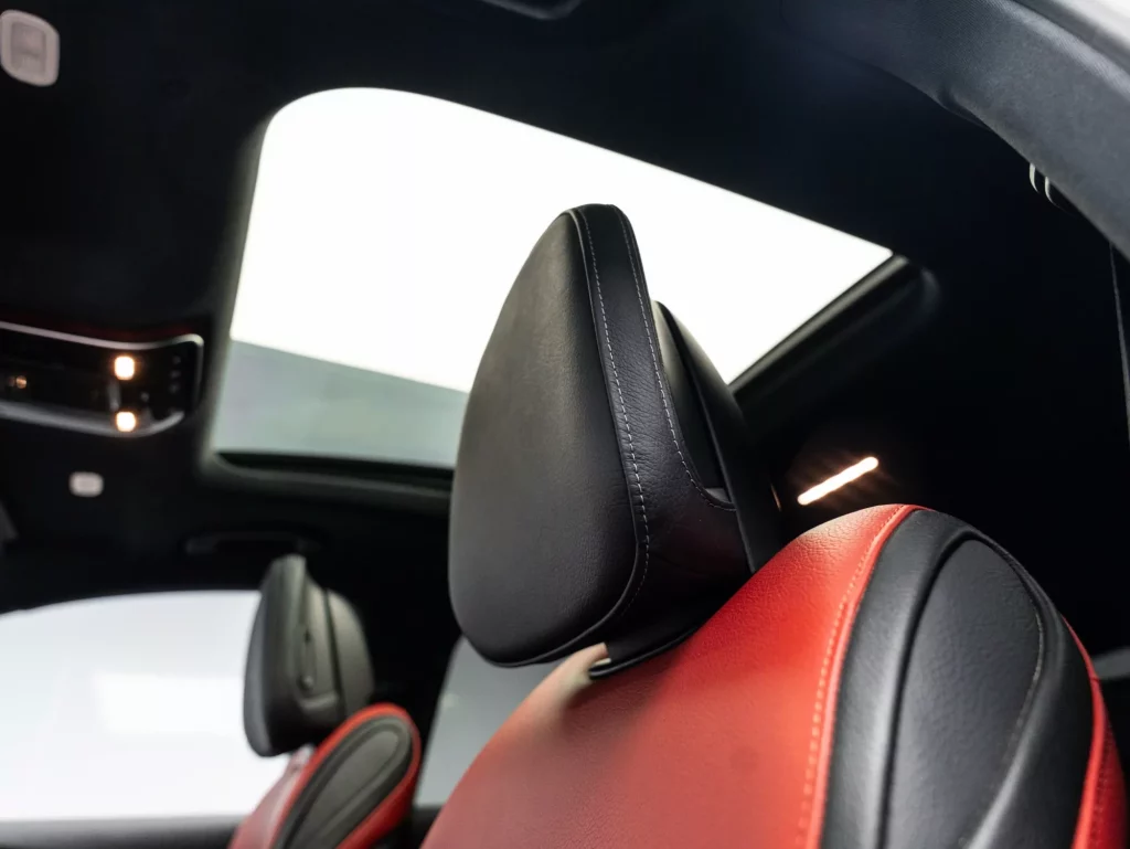 2025 Mercedes-Benz GLC Coupe — photo 18