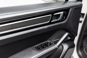 2020 Porsche Cayenne Turbo — photo 7