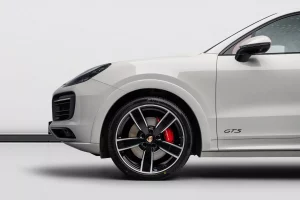 2023 Porsche Cayenne GTS Coupe — photo 6