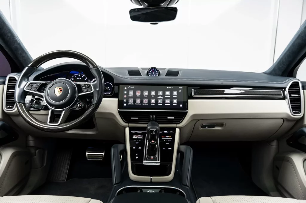 2023 Porsche Cayenne GTS Coupe — photo 16