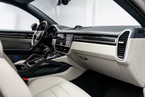 2023 Porsche Cayenne GTS Coupe — photo 13