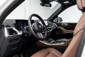 2025 BMW X5 M60i Xdrive — photo 14