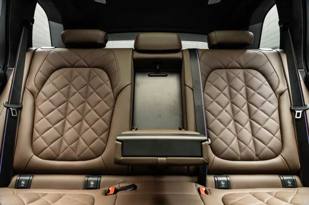 2025 BMW X5 M60i Xdrive — photo 18