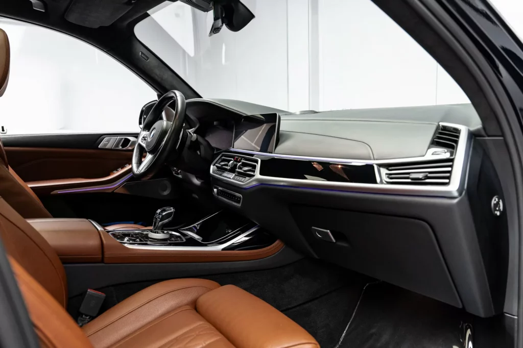 2021 BMW x7 M50I — photo 13