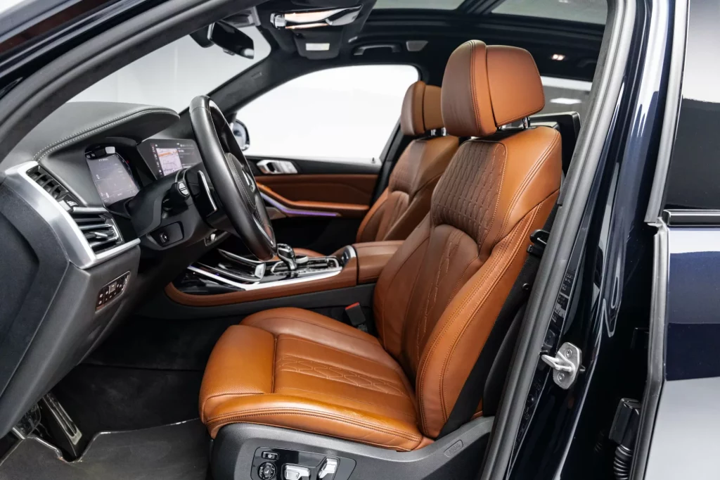 2021 BMW x7 M50I — photo 8