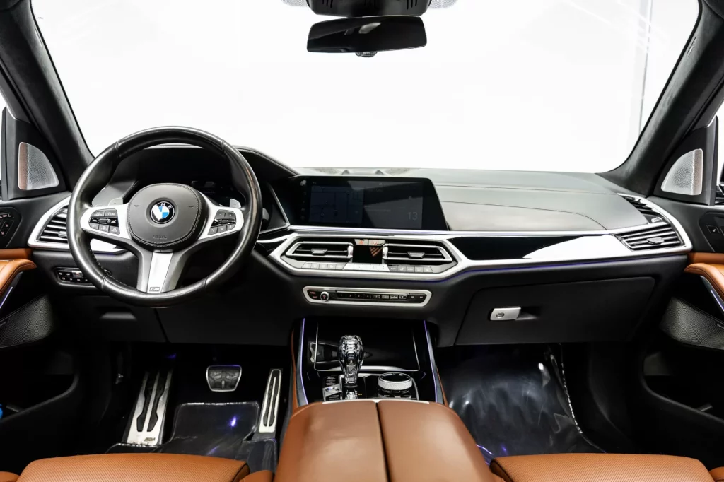 2021 BMW x7 M50I — photo 14