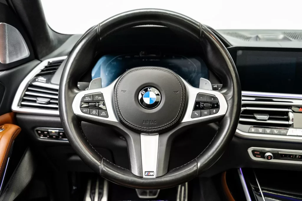 2021 BMW x7 M50I — photo 11