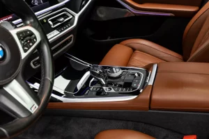 2021 BMW x7 M50I — photo 15