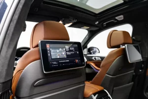 2021 BMW x7 M50I — photo 19