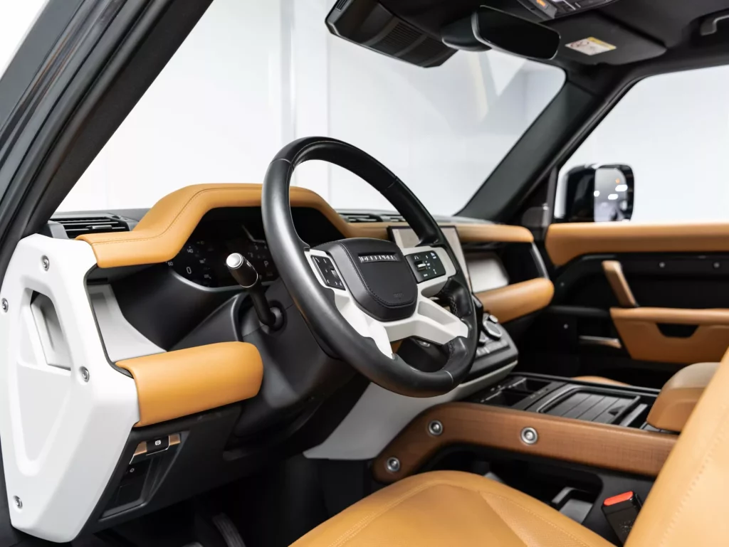 2023 Land Rover Defender 110 S — photo 14