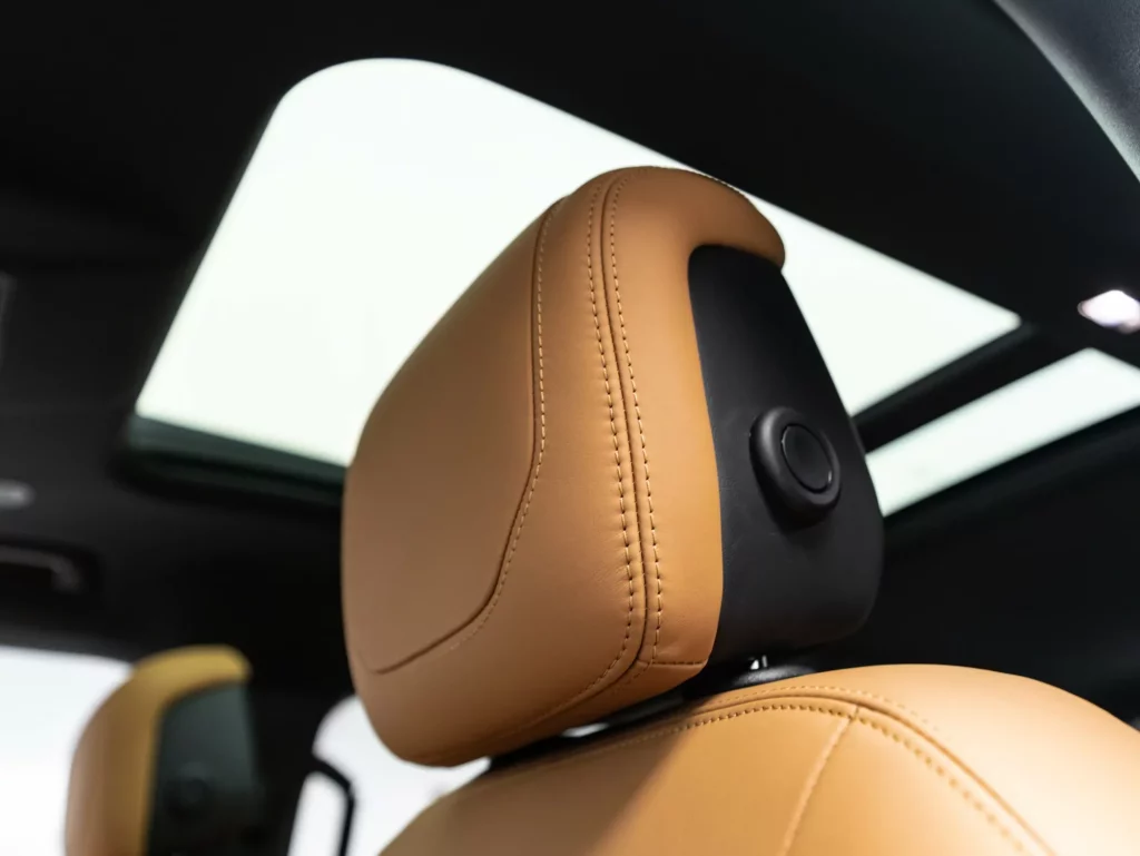 2023 Land Rover Defender 110 S — photo 17