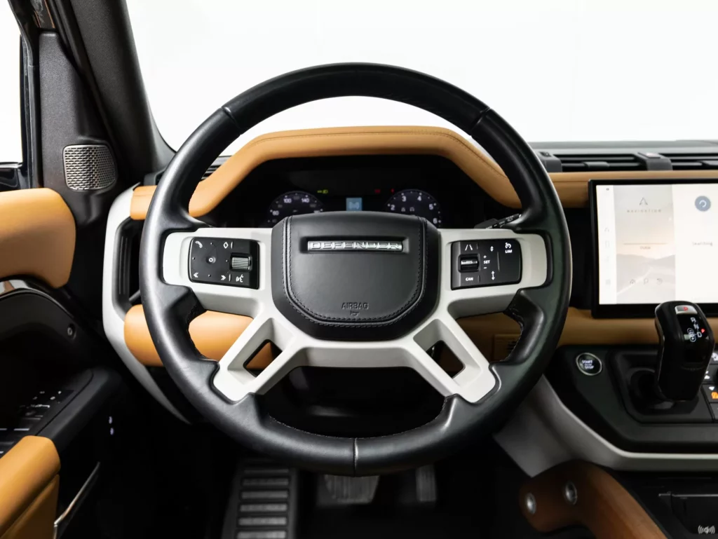 2023 Land Rover Defender 110 S — photo 11