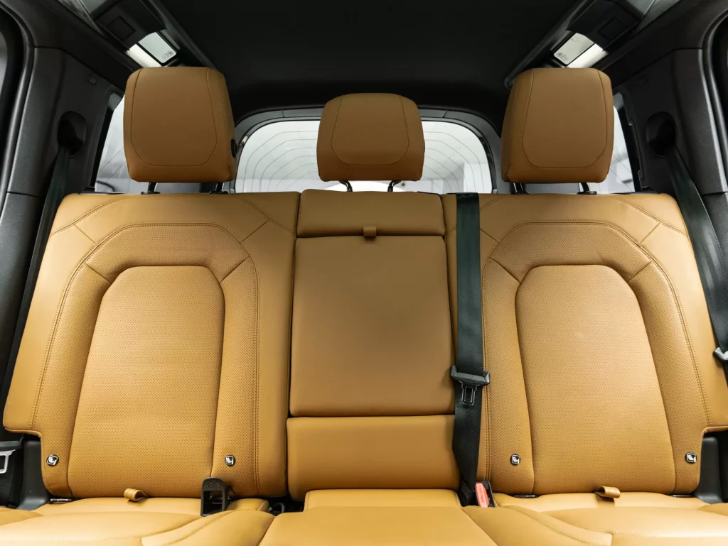 2023 Land Rover Defender 110 S — photo 18