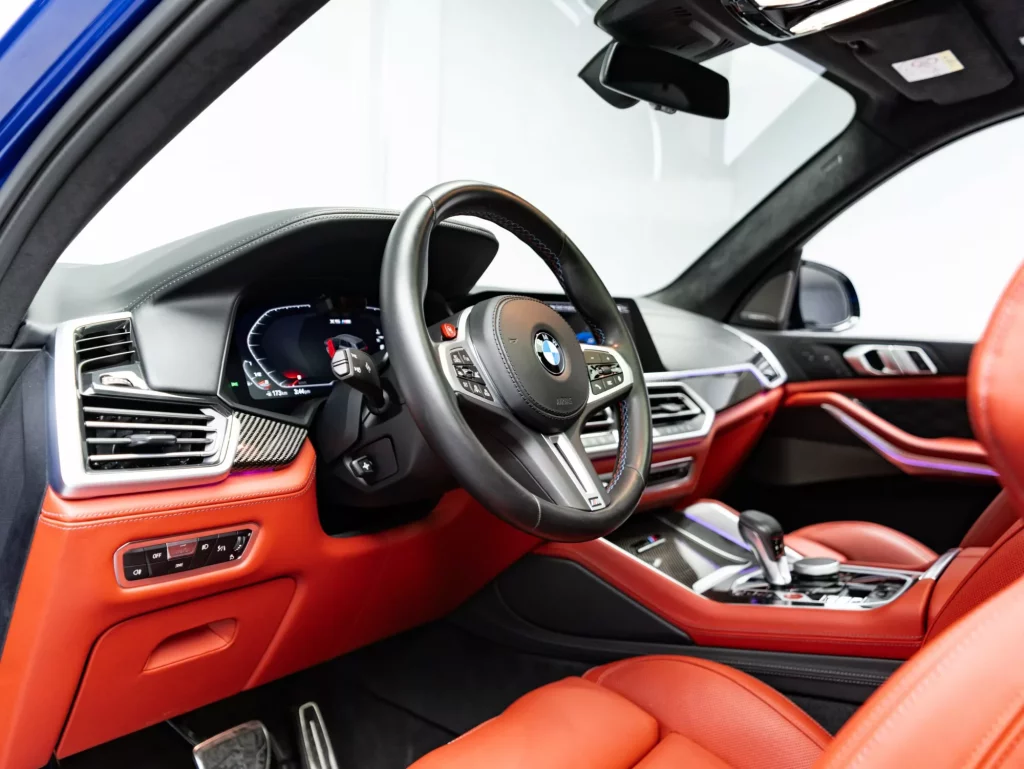 2022 BMW X5M Competition — photo 11