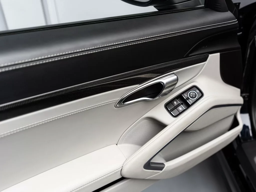 2025 Porsche Boxster Style Edition — photo 10