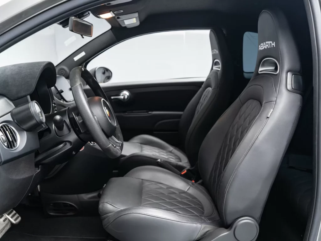 2024 Fiat Abarth 695 Turismo — photo 11