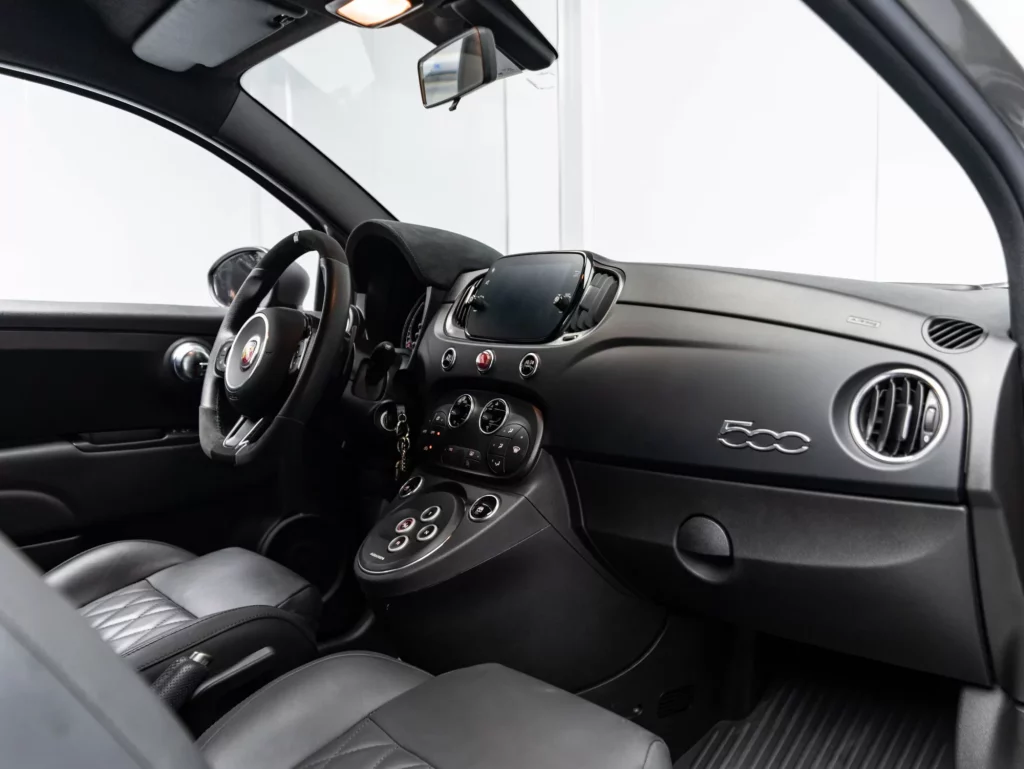 2024 Fiat Abarth 695 Turismo — photo 15