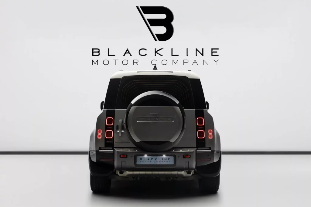 2024 Land Rover Defender 110 P400 HSE — photo 3