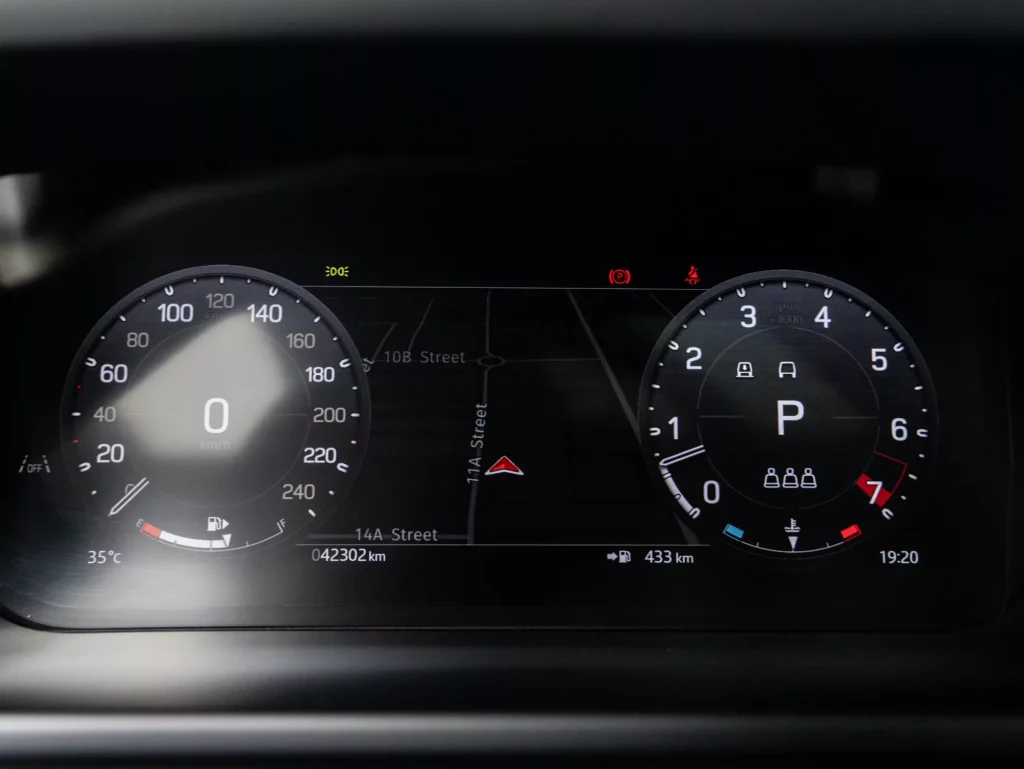2024 Land Rover Defender 110 P400 HSE — photo 12