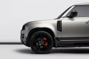 2024 Land Rover Defender 110 P400 HSE — photo 6