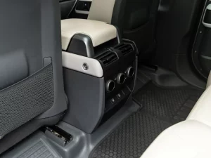 2024 Land Rover Defender 110 P400 HSE — photo 19