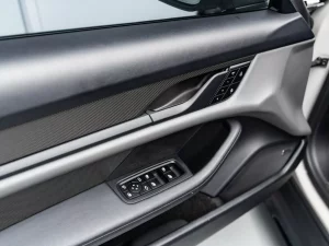 2024 Porsche Taycan GTS — photo 10