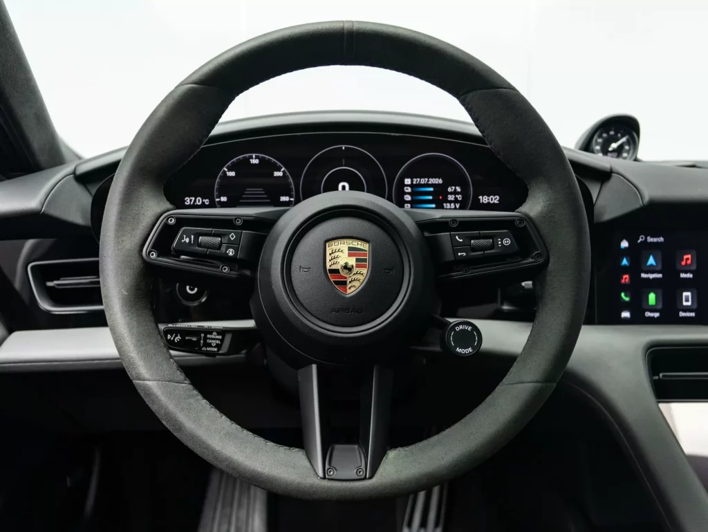 2024 Porsche Taycan GTS — photo 14