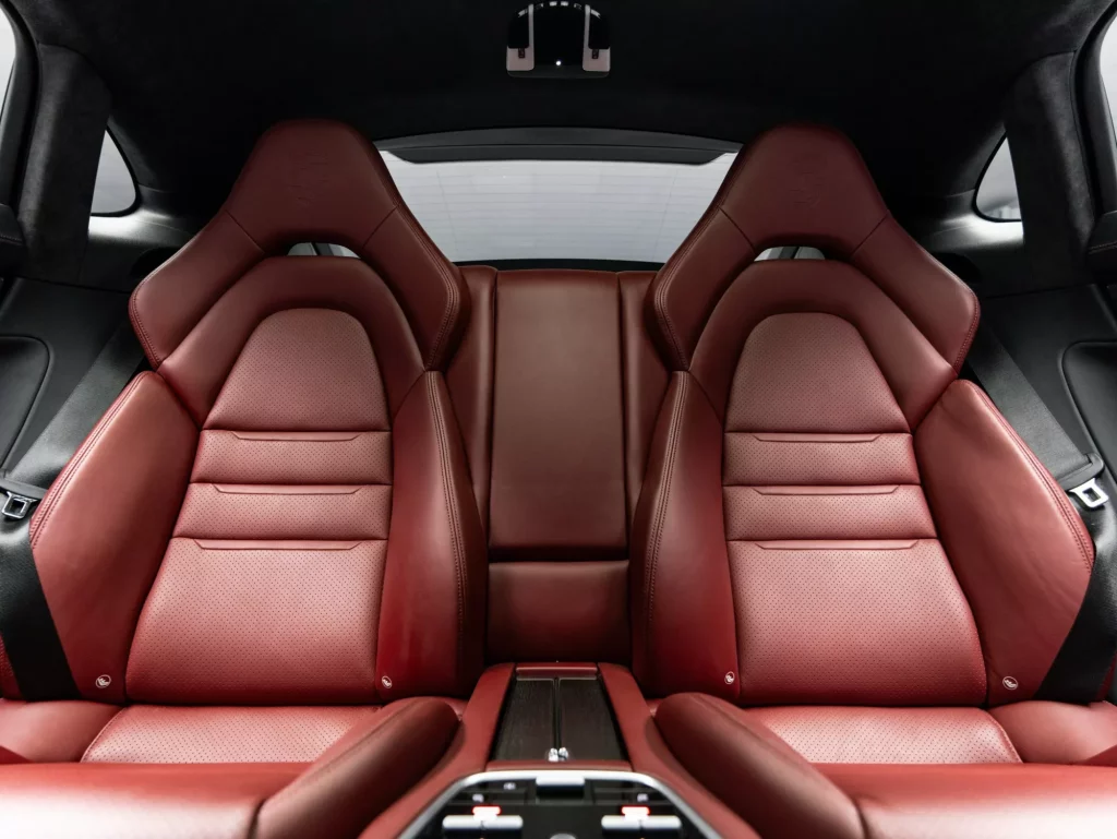 2021 Porsche Panamera GTS — photo 19