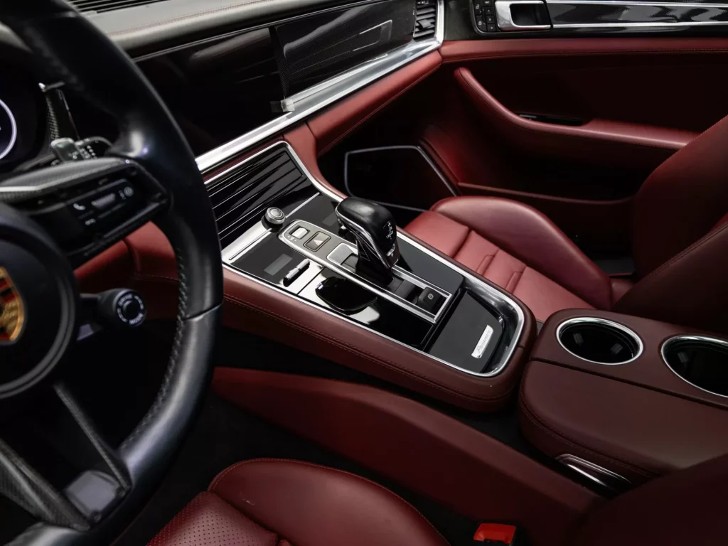 2021 Porsche Panamera GTS — photo 15