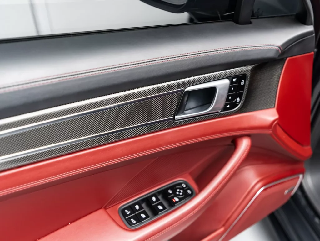 2021 Porsche Panamera GTS — photo 8