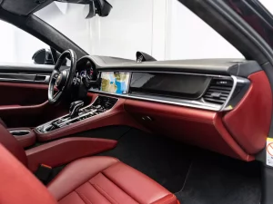 2021 Porsche Panamera GTS — photo 14