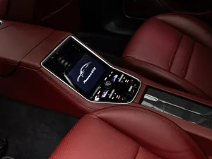 2021 Porsche Panamera GTS — photo 20
