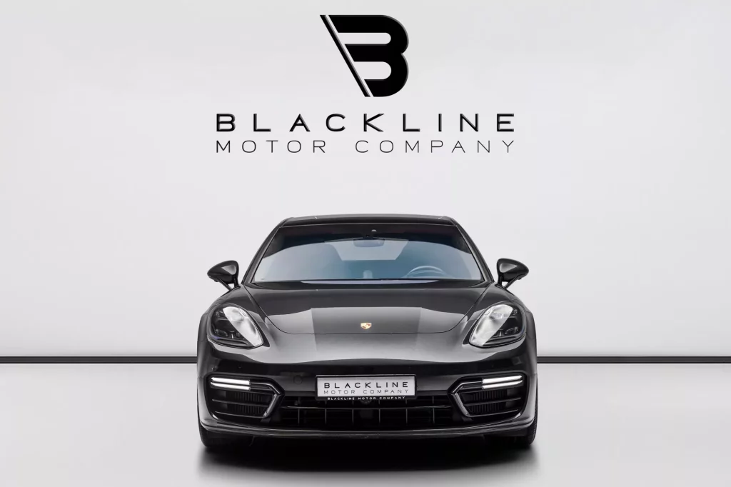 2021 Porsche Panamera GTS — photo 2