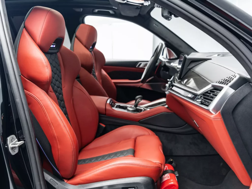 2025 BMW X5M Competition — photo 10
