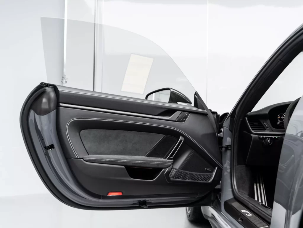 2026 Porsche 911 GT3 — photo 10