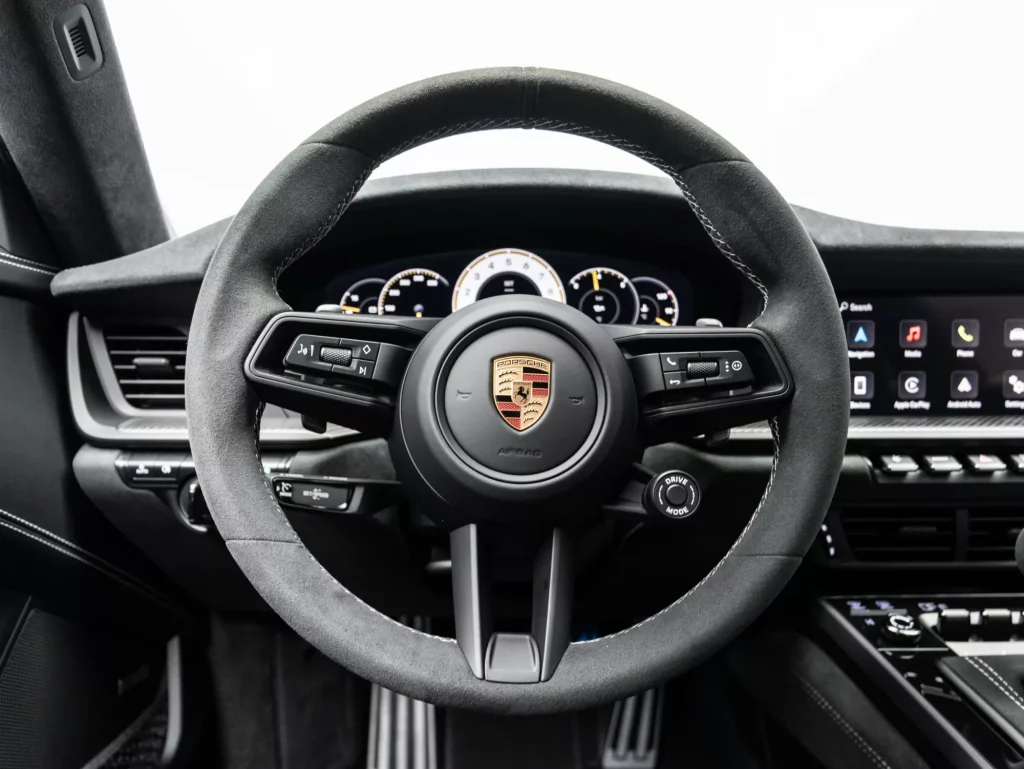 2026 Porsche 911 GT3 — photo 16