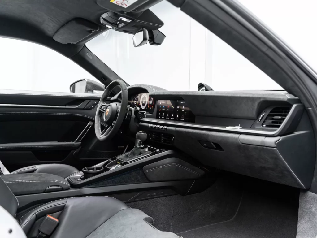 2026 Porsche 911 GT3 — photo 19