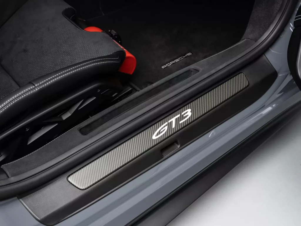 2026 Porsche 911 GT3 — photo 12