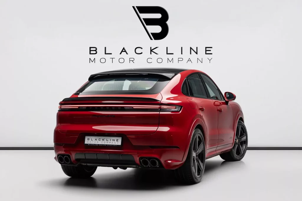 2025 Porsche Cayenne GTS — photo 3