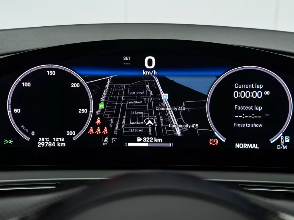 2025 Porsche Cayenne GTS — photo 13
