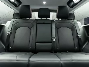2025 Land Rover Defender 90 P300 S — photo 18