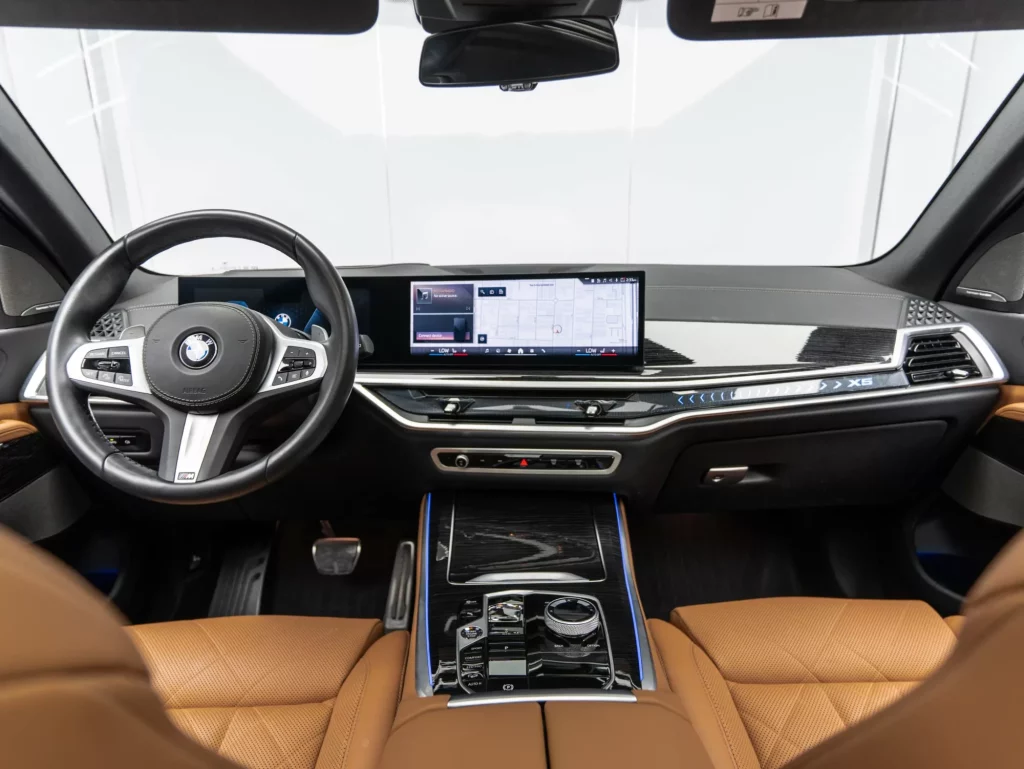 2025 BMW X5 xDrive 40i M Sport Pro — photo 16