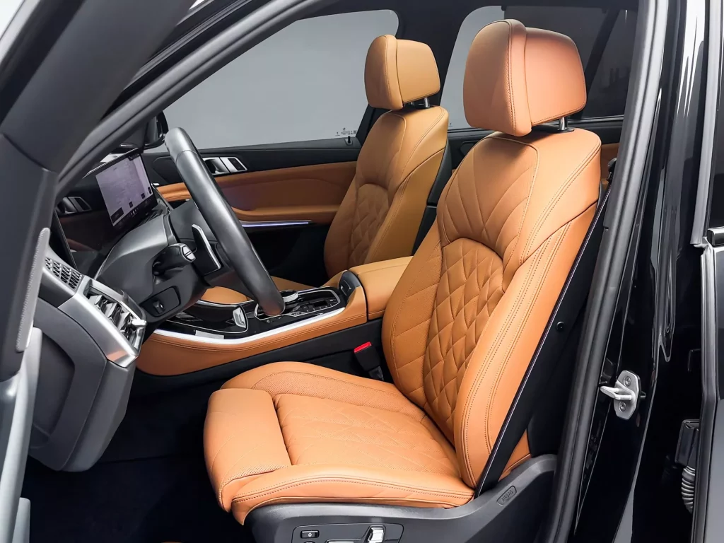 2025 BMW X5 xDrive 40i M Sport Pro — photo 10