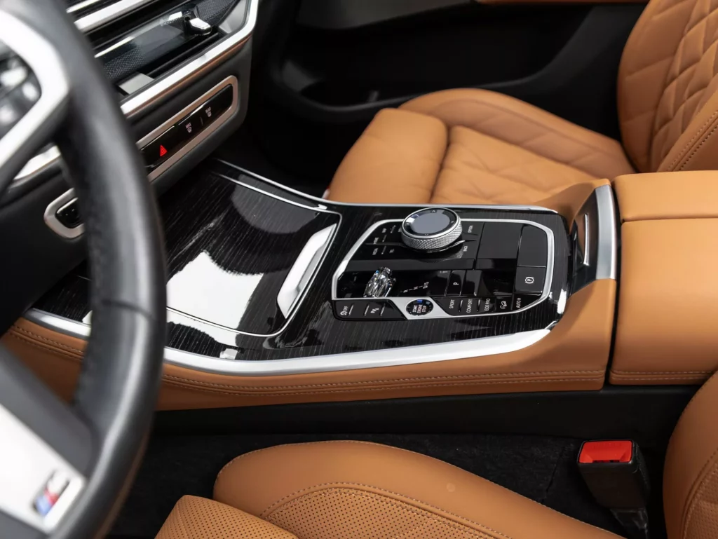 2025 BMW X5 xDrive 40i M Sport Pro — photo 15