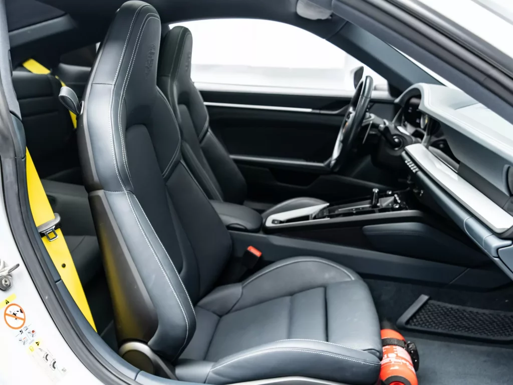 2023 Porsche 911 GTS — photo 9