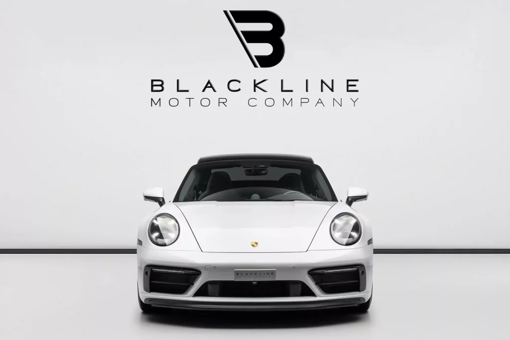 2023 Porsche 911 GTS — photo 2